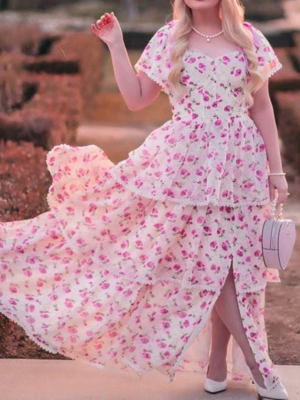 Ivy City Co. Floral Maxi Dress in Pink & White Like New